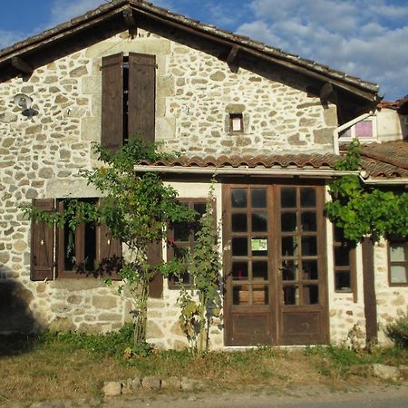 Joli Bois Bed and Breakfast Montrollet Buitenkant foto