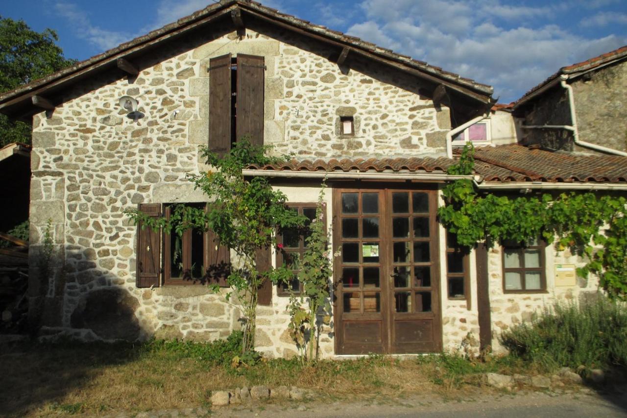 Joli Bois Bed and Breakfast Montrollet Buitenkant foto