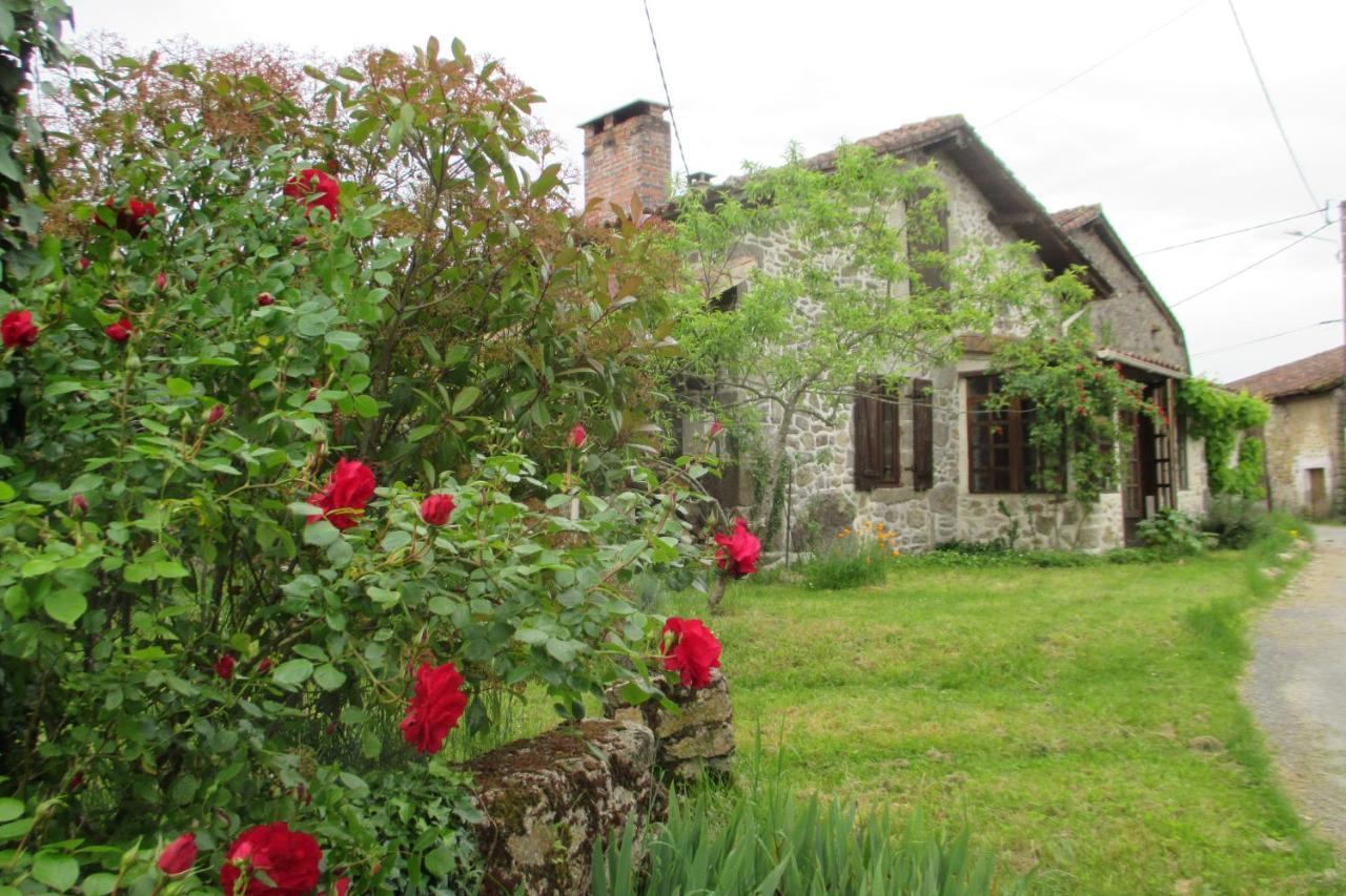 Joli Bois Bed and Breakfast Montrollet Buitenkant foto